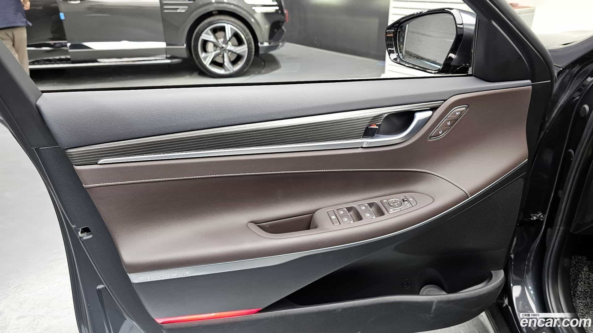 Grandeur Hyundai 2018.3-INNER-034