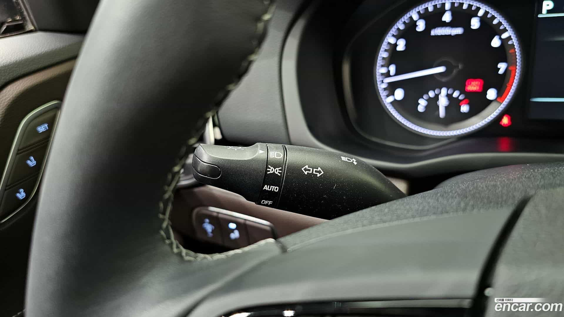 Grandeur Hyundai 2018.3-OPTION-040