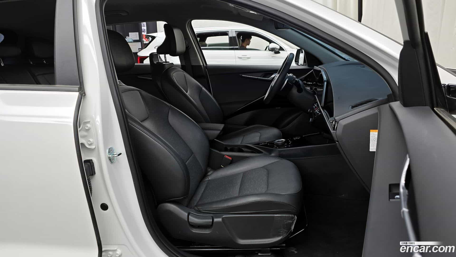 Niro Kia 2023.1-INNER-036