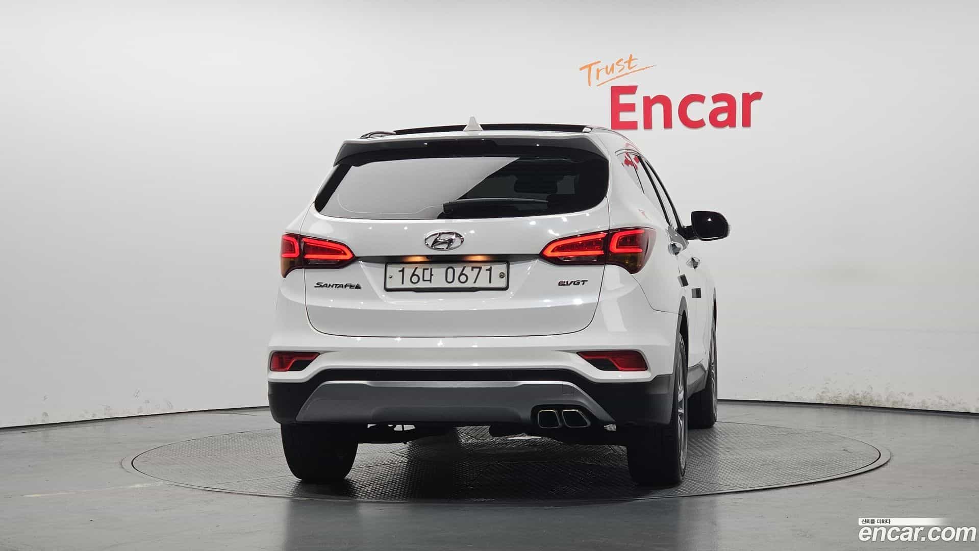 Santafe Hyundai 2016.5-OUTER-004