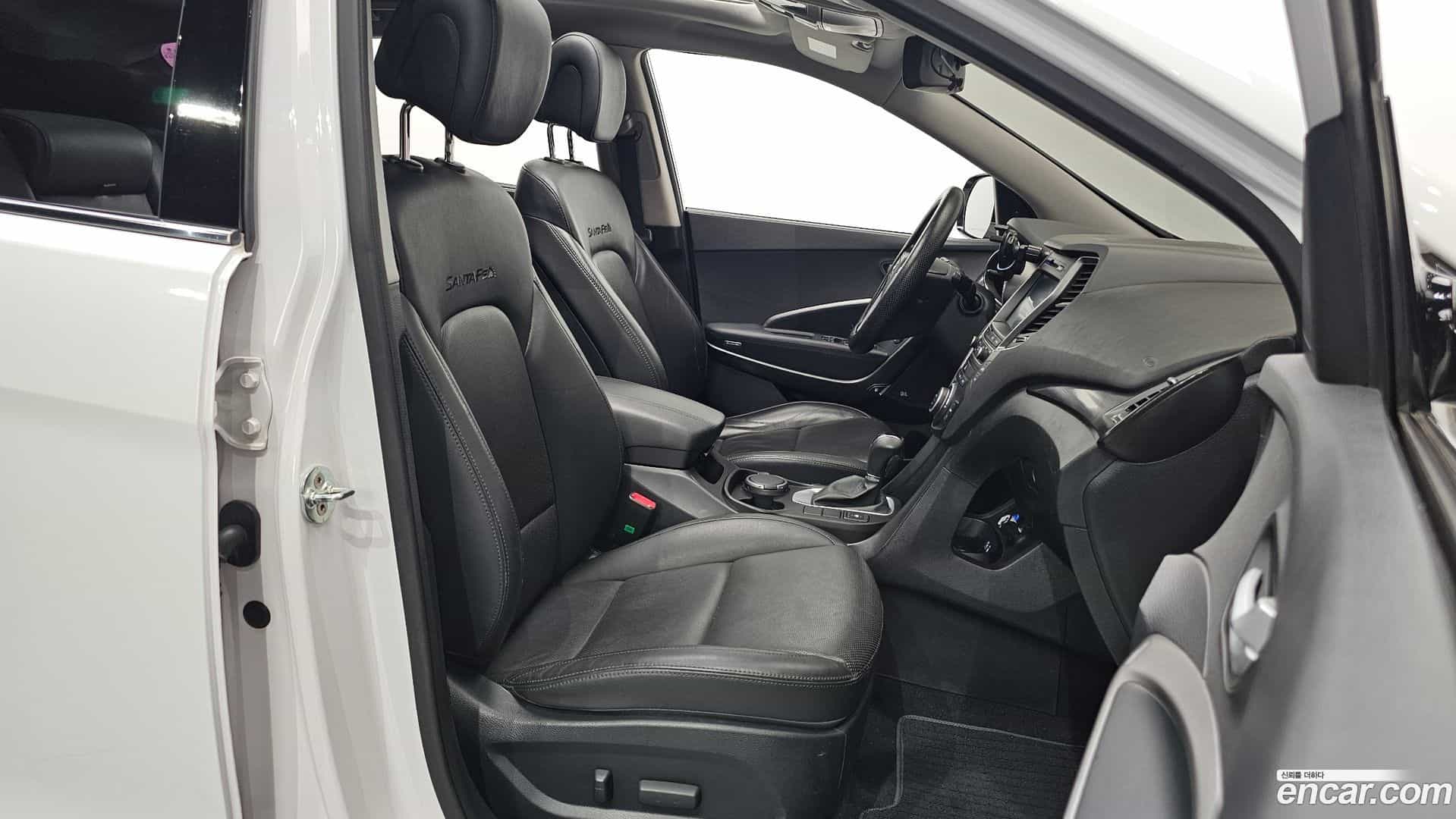 Santafe Hyundai 2016.5-INNER-010