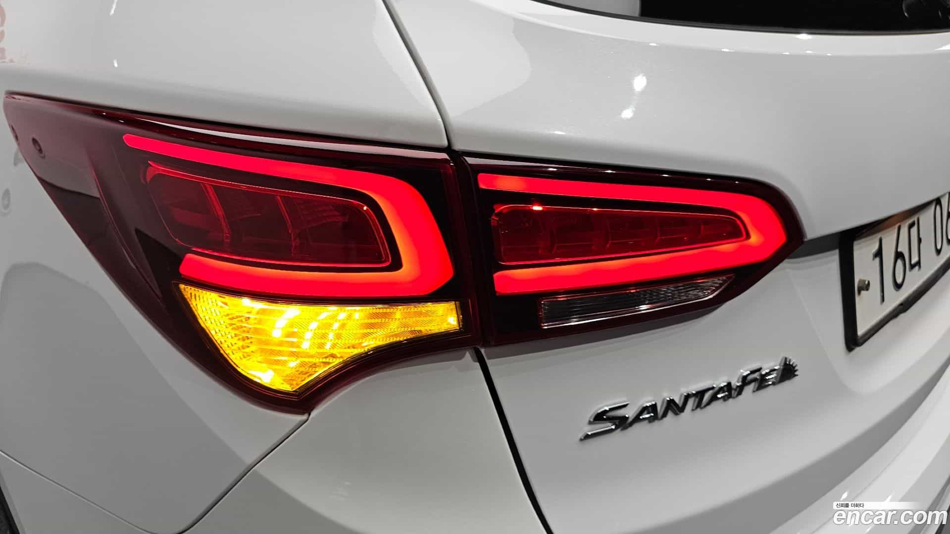 Santafe Hyundai 2016.5-OUTER-033
