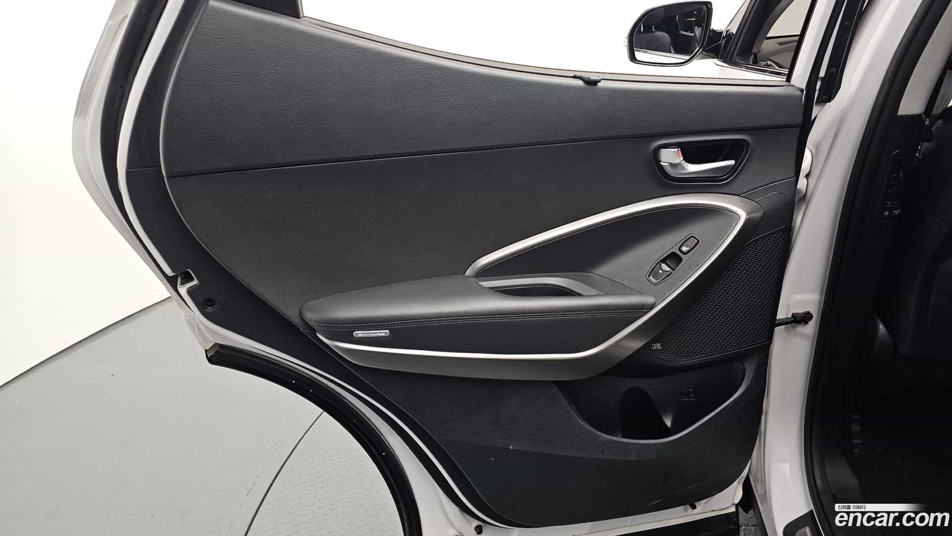 Santafe Hyundai 2016.5-INNER-035