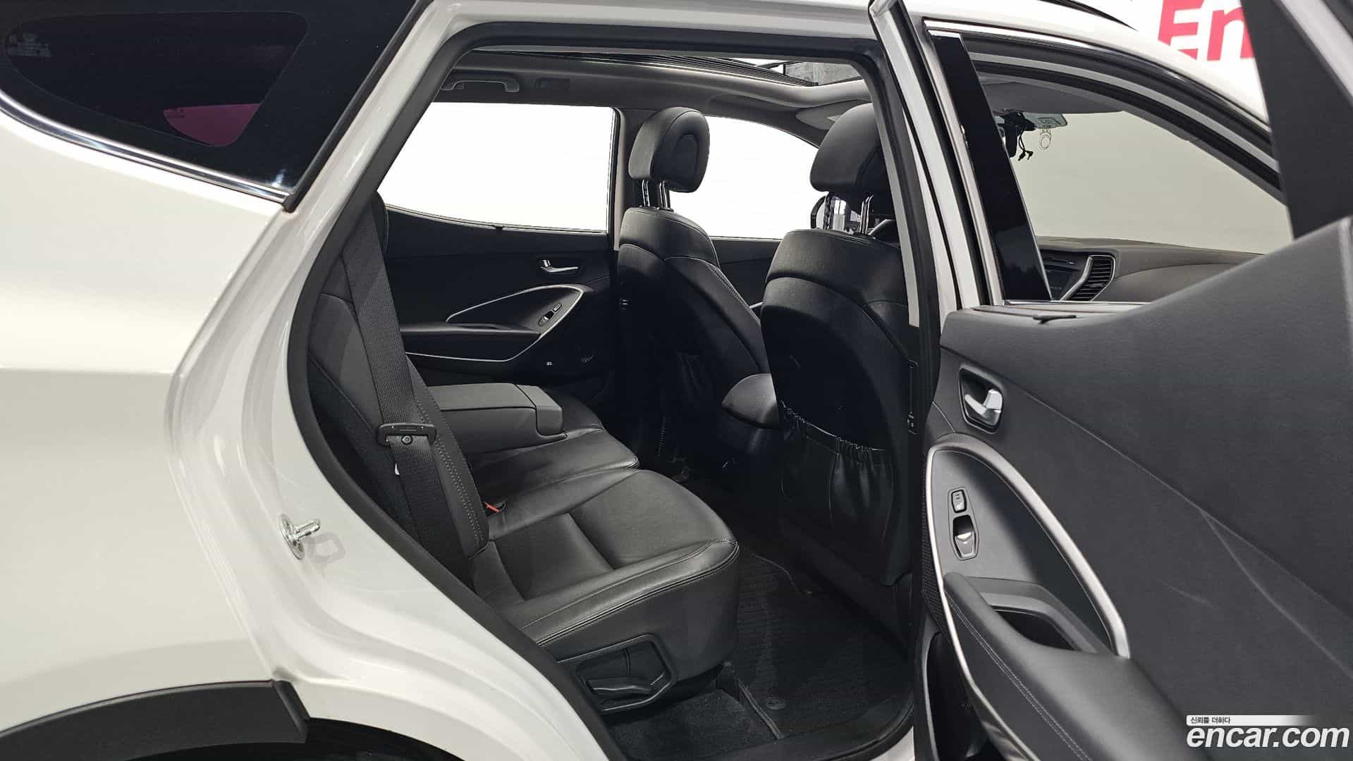Santafe Hyundai 2016.5-INNER-036