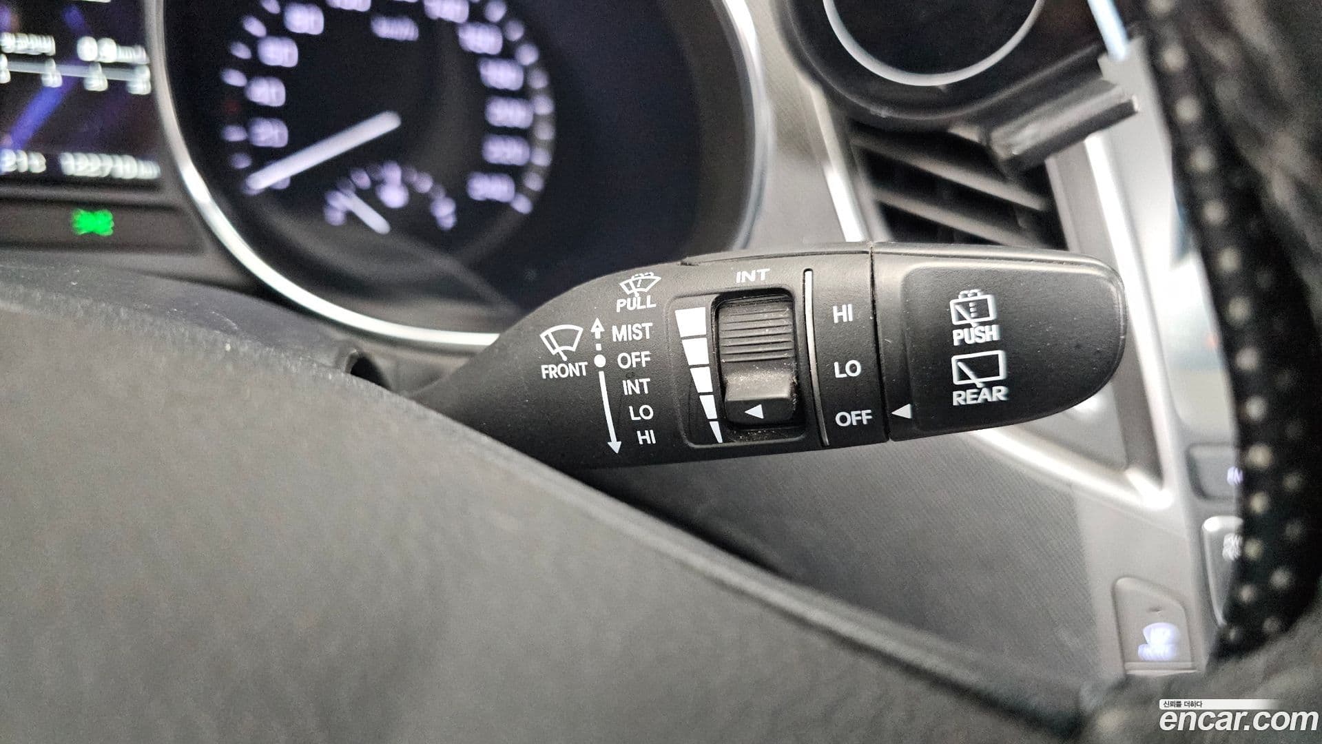 Main__Slider__Photo:Santafe Hyundai 2016.5-28