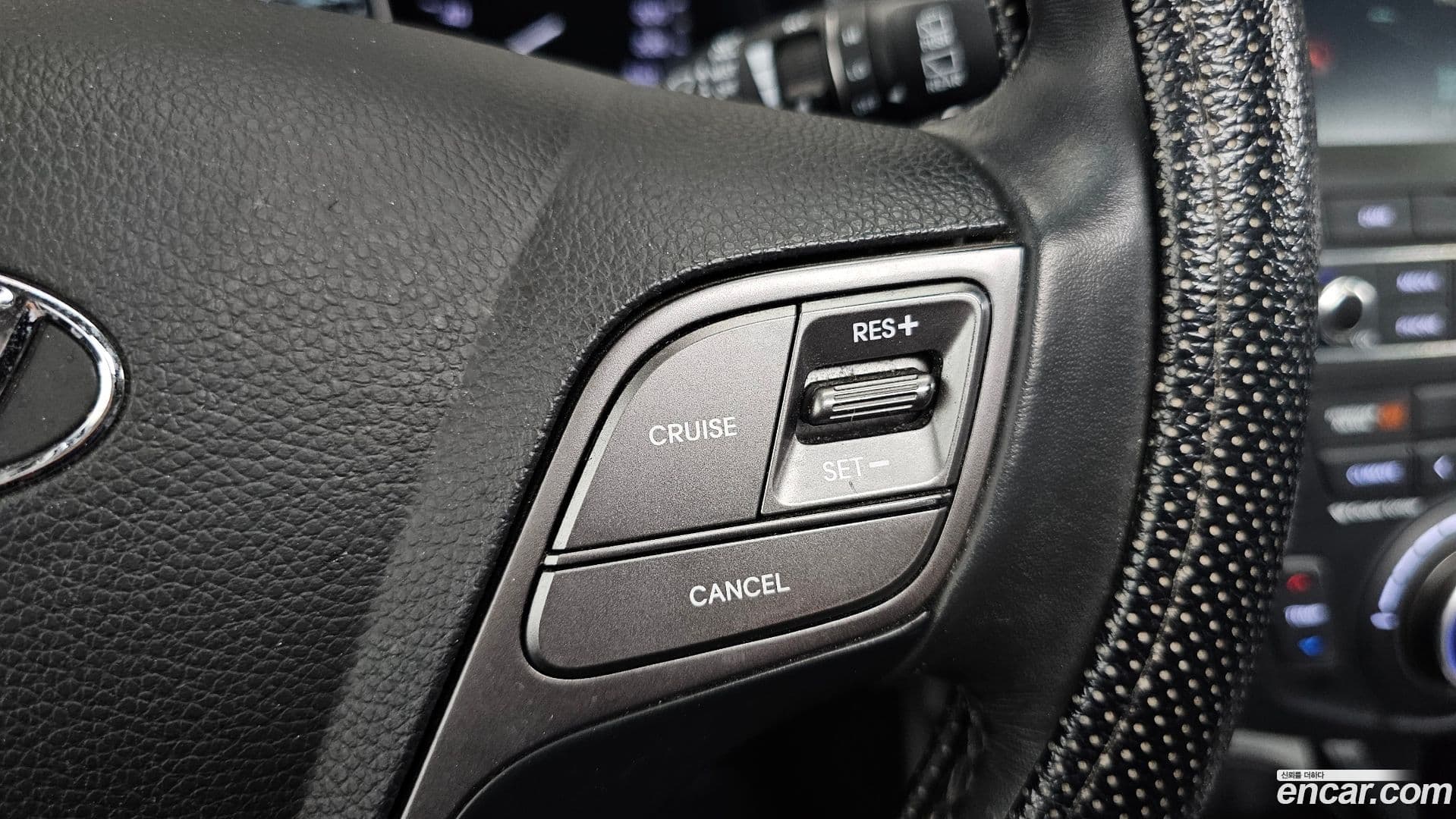 Main__Slider__Photo:Santafe Hyundai 2016.5-29