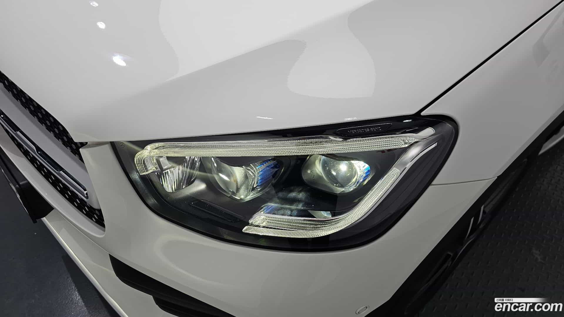 GLC-Class Mercedes-Benz 2021.3-OUTER-032