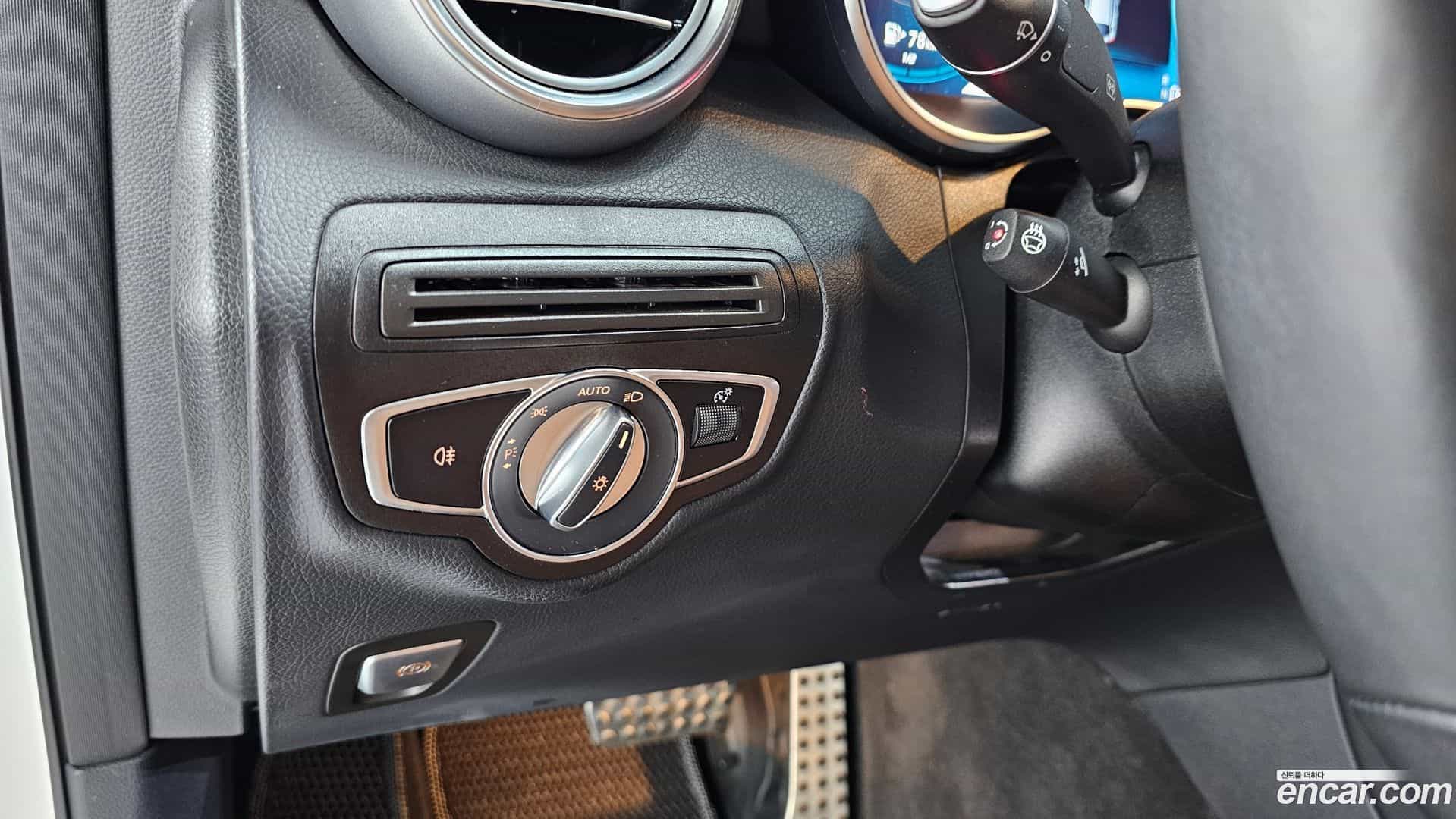 GLC-Class Mercedes-Benz 2021.3-OPTION-041