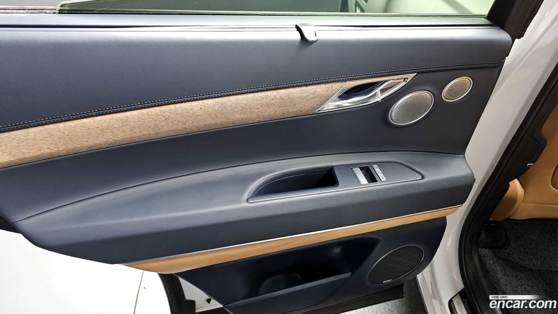 GV80 Genesis 2022.2-INNER-035