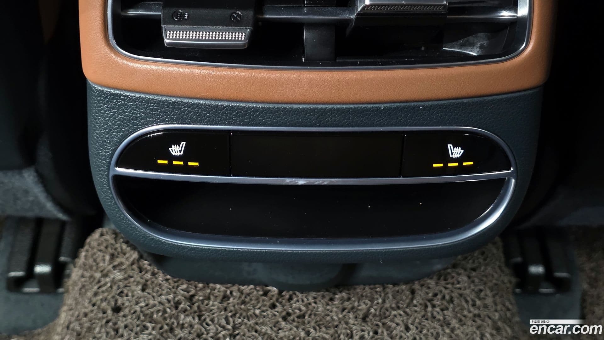 Main__Slider__Photo:GV70 Genesis 2021.4-36