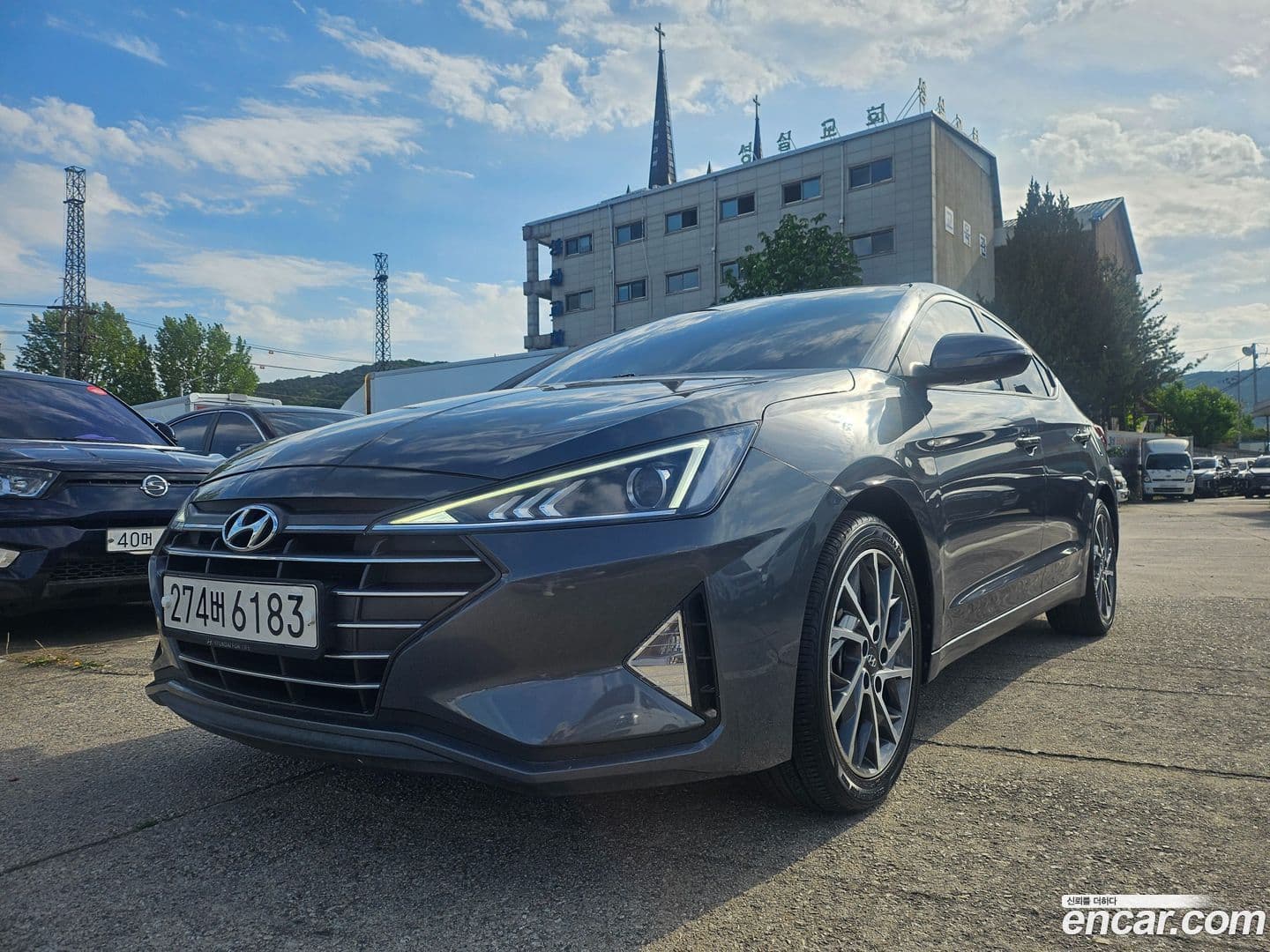 Main__Slider__Photo:AVANTE Hyundai 2019.8-0