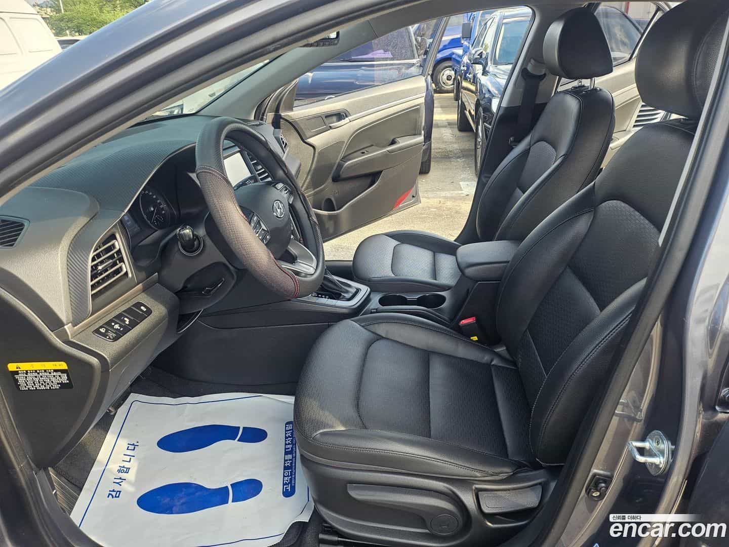 AVANTE Hyundai 2019.8-INNER-010