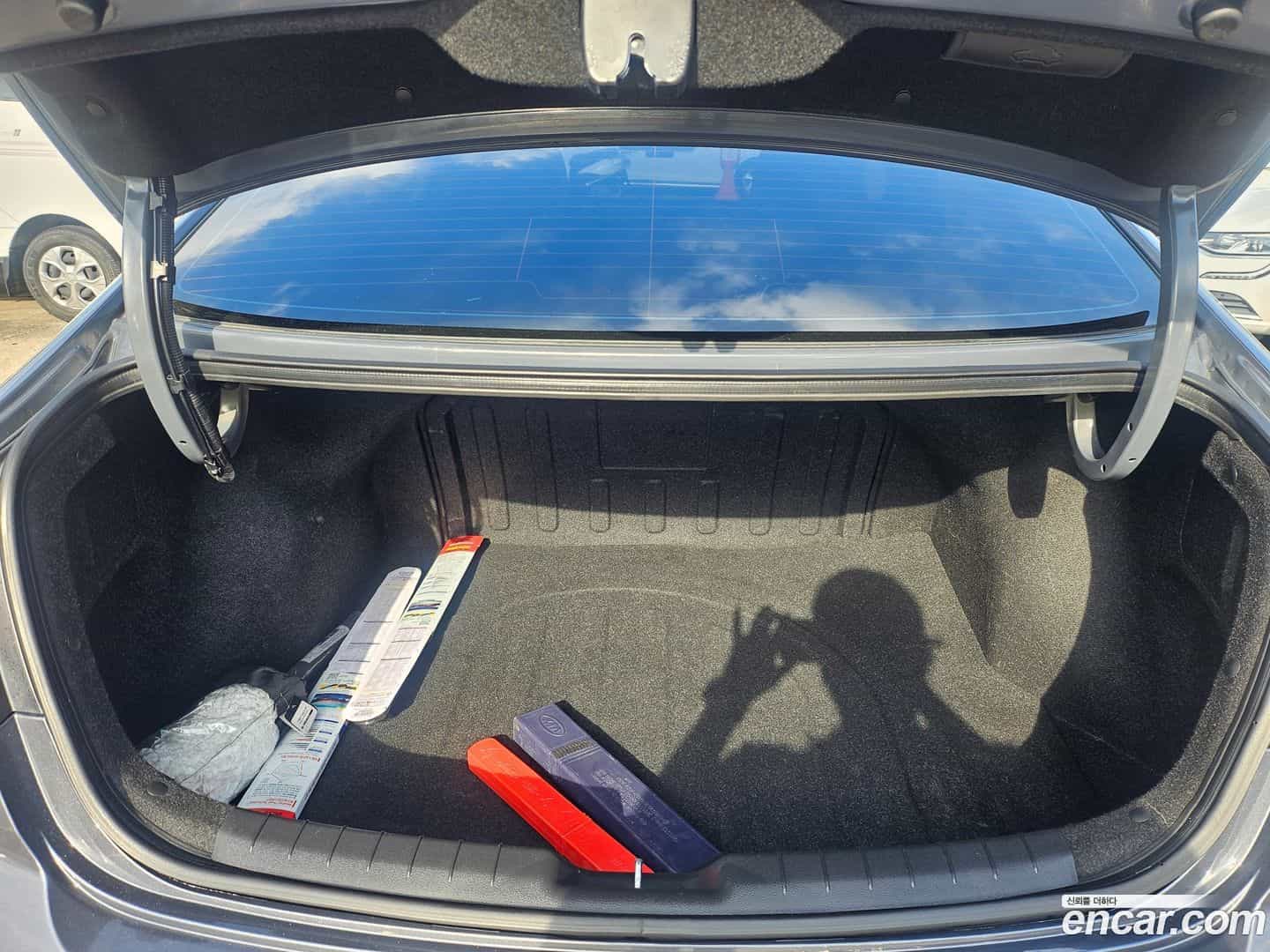 AVANTE Hyundai 2019.8-OPTION-015