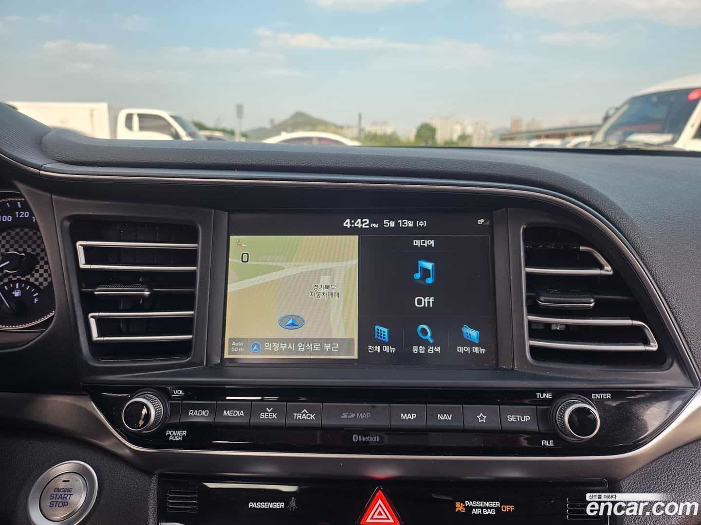 AVANTE Hyundai 2019.8-OPTION-019