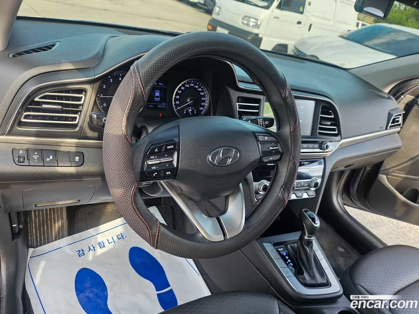 AVANTE Hyundai 2019.8-OPTION-020