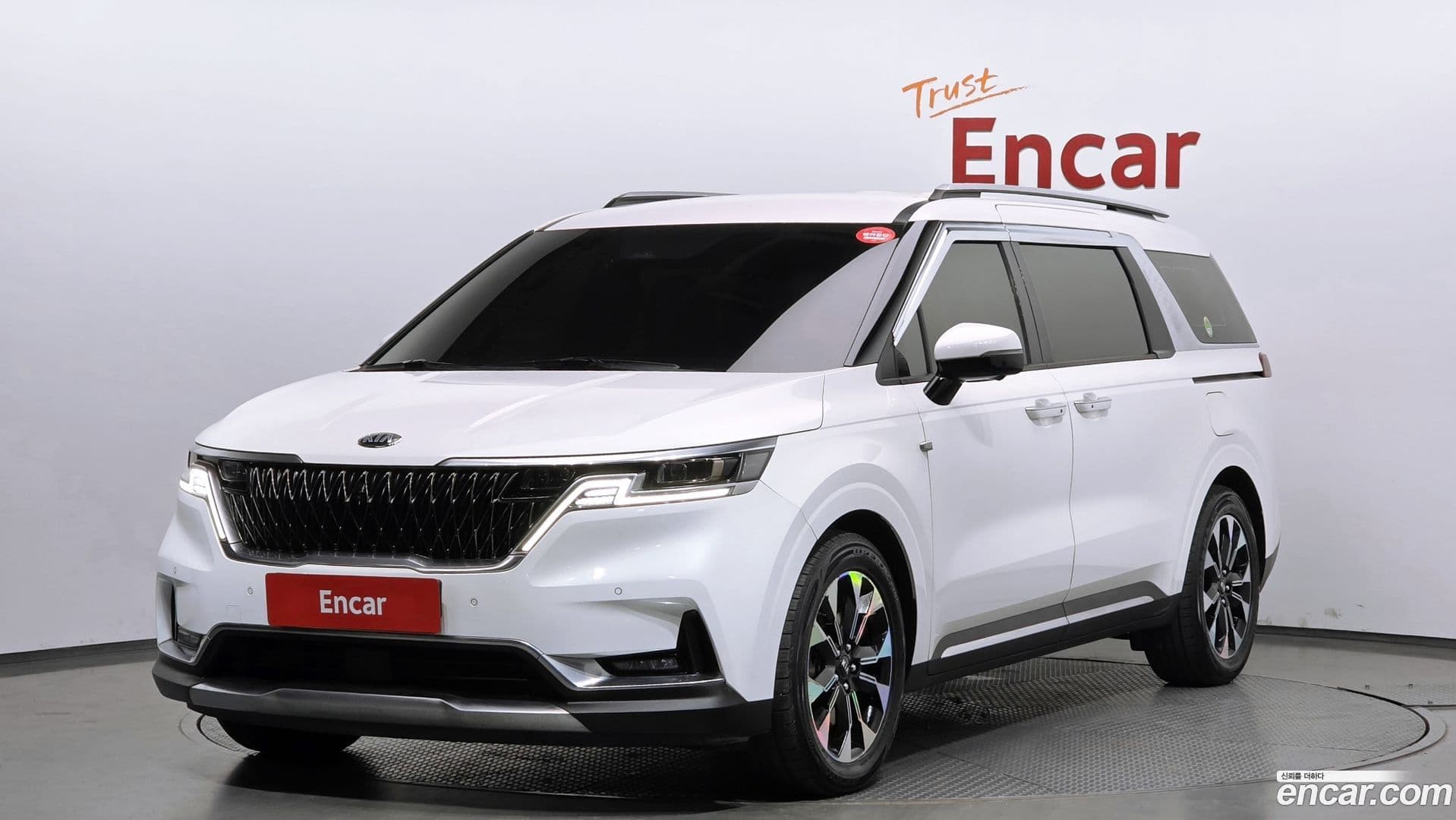 Main__Slider__Photo:Canival Kia 2020.7-0