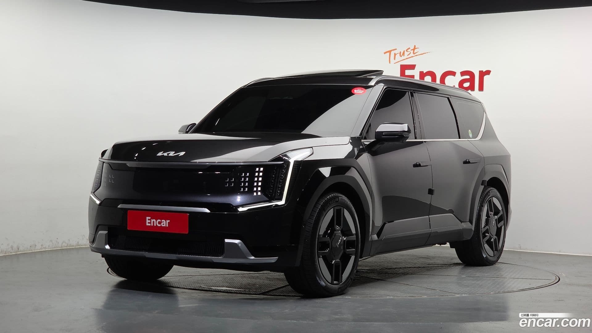 Main__Slider__Photo:EV9 Kia 2023.9-0
