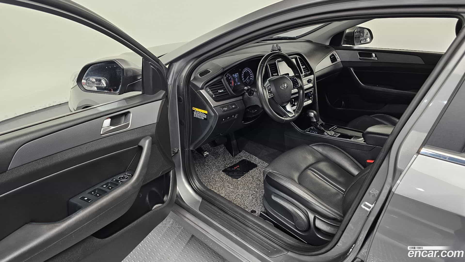Sonata Hyundai 2018.8-INNER-010