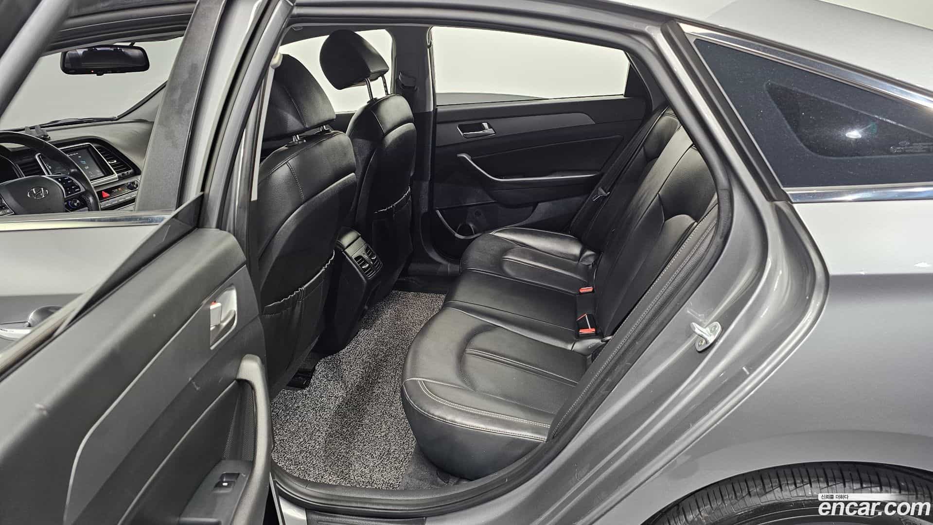 Sonata Hyundai 2018.8-OPTION-016