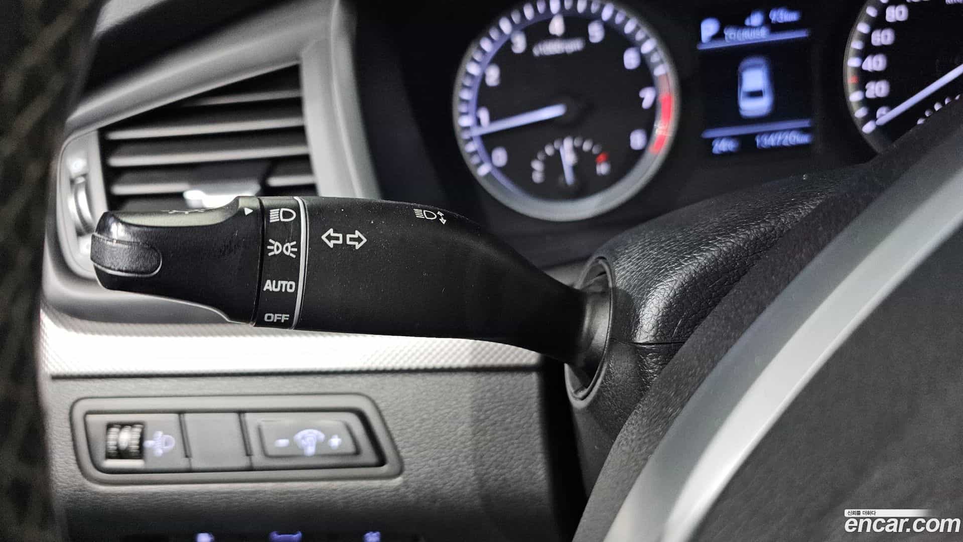 Sonata Hyundai 2018.8-OPTION-019