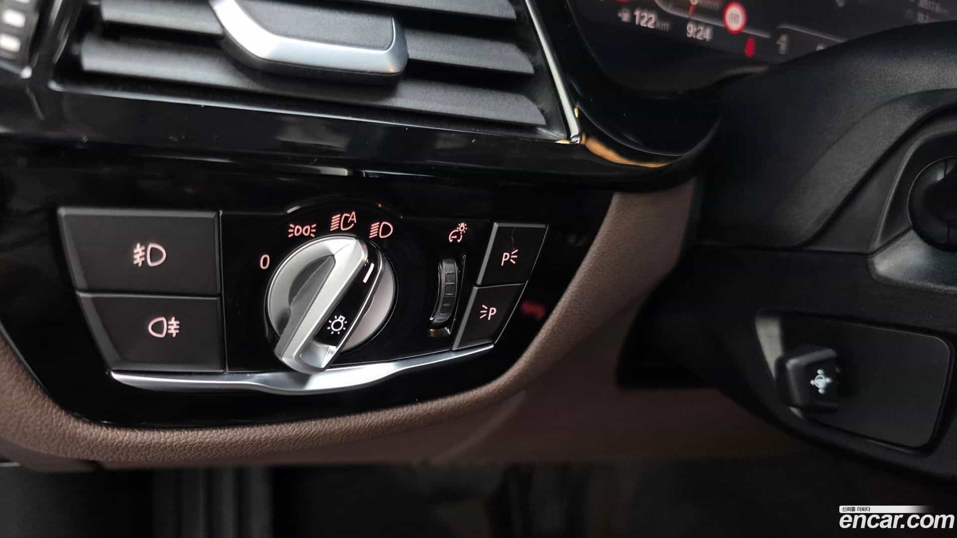 Gran Turismo BMW 2019.9-OPTION-022