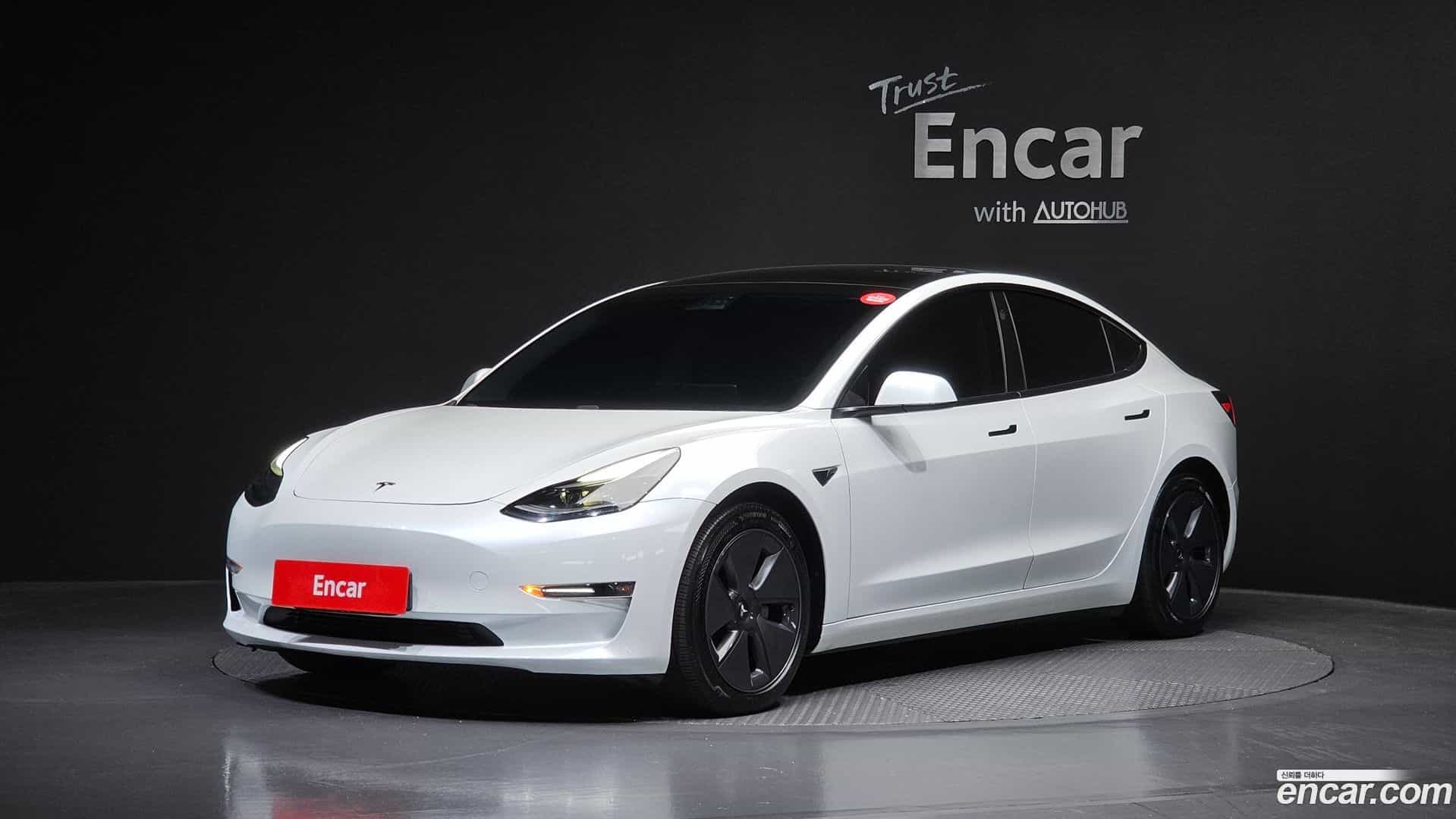 Model 3 Tesla 2021.2-OUTER-001