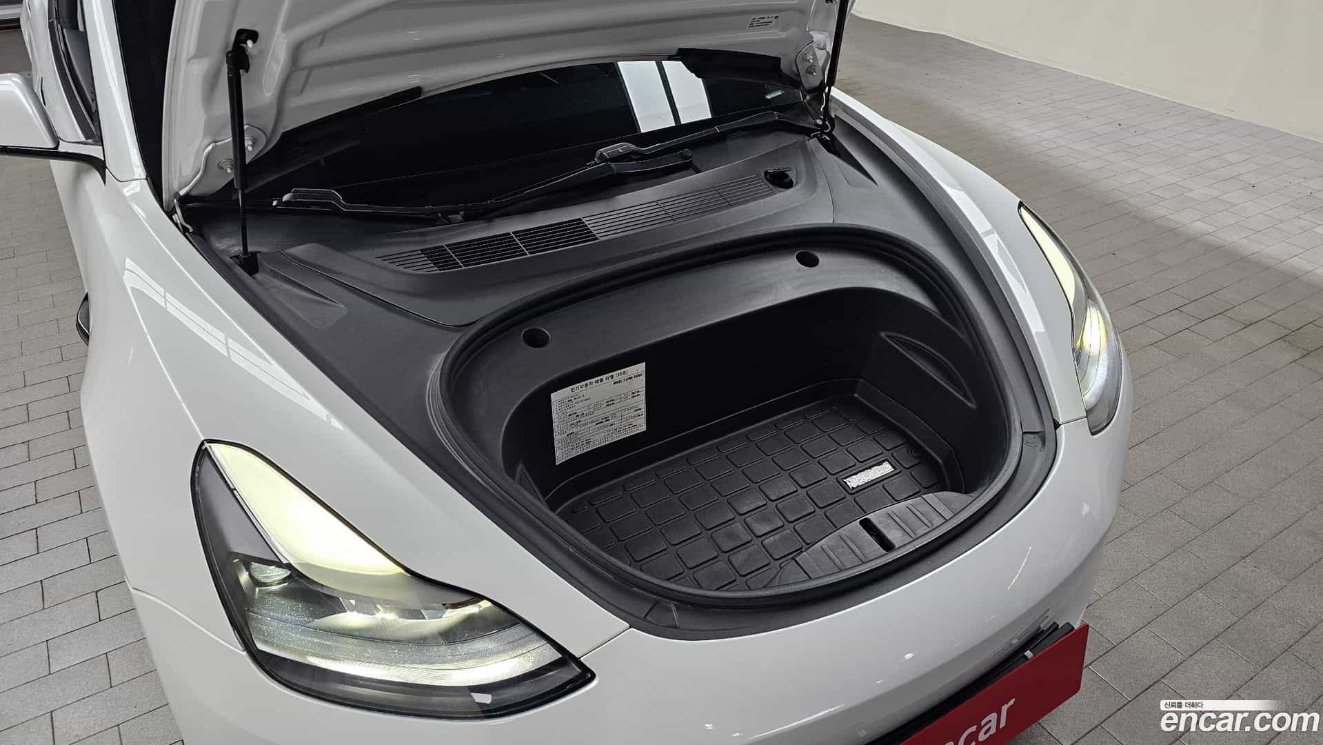 Model 3 Tesla 2021.2-OUTER-006