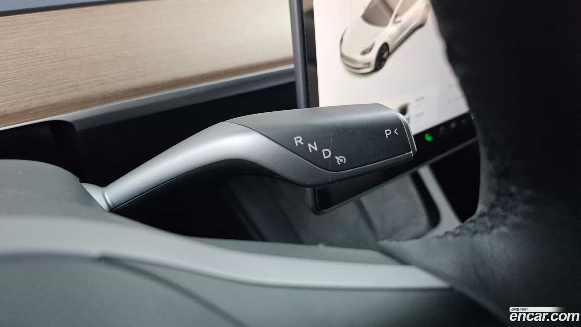 Model 3 Tesla 2021.2-INNER-009