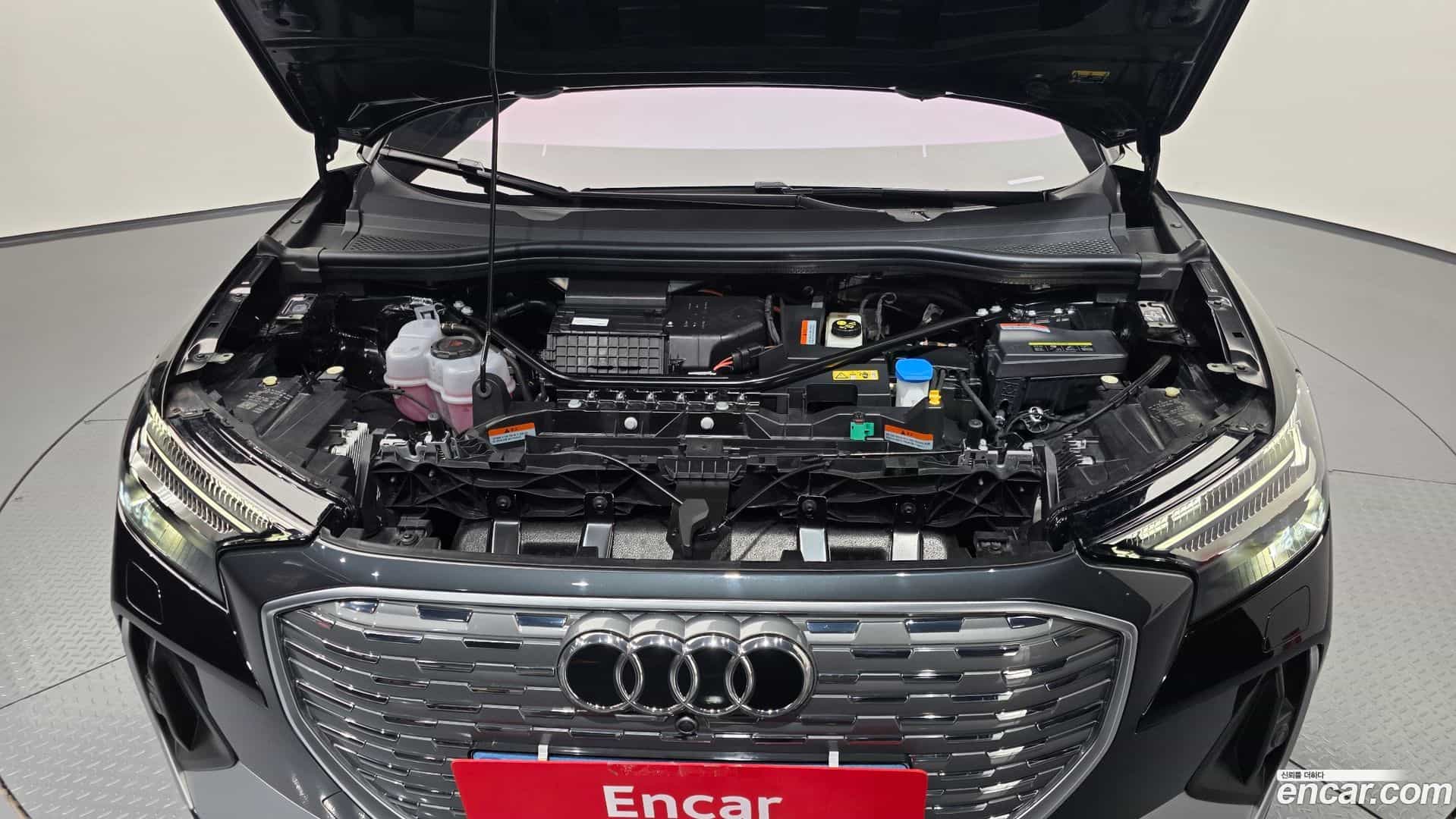 Q4 e-tron Audi 2024.11-OUTER-006