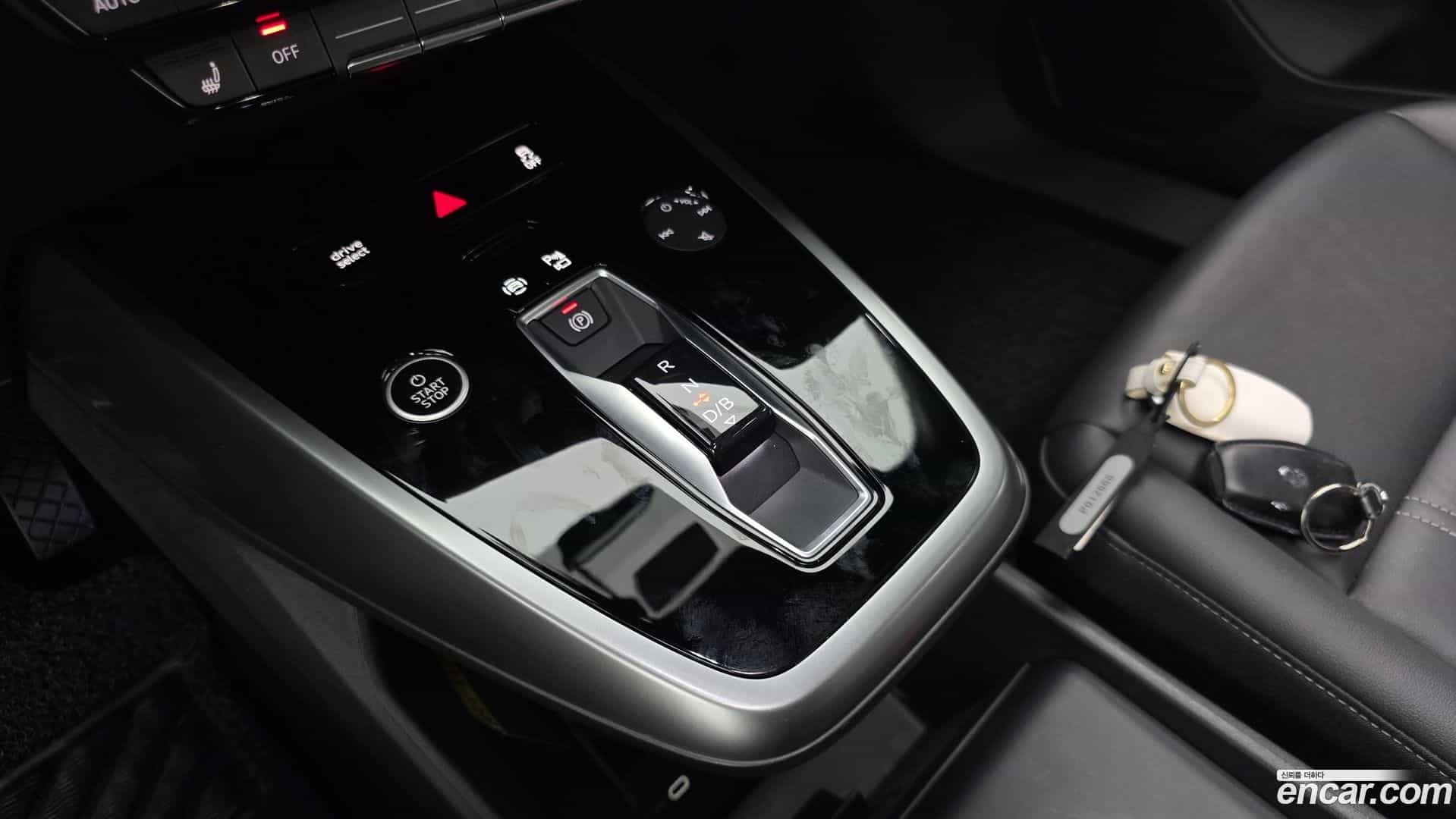 Q4 e-tron Audi 2024.11-INNER-009