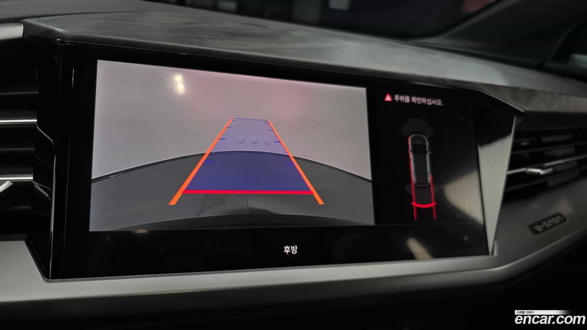 Q4 e-tron Audi 2024.11-OPTION-021