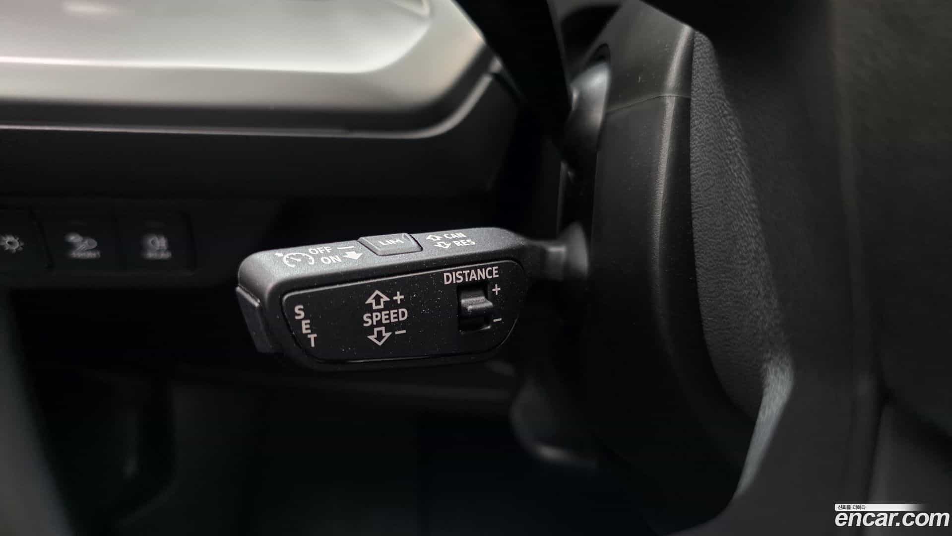 Q4 e-tron Audi 2024.11-OPTION-022