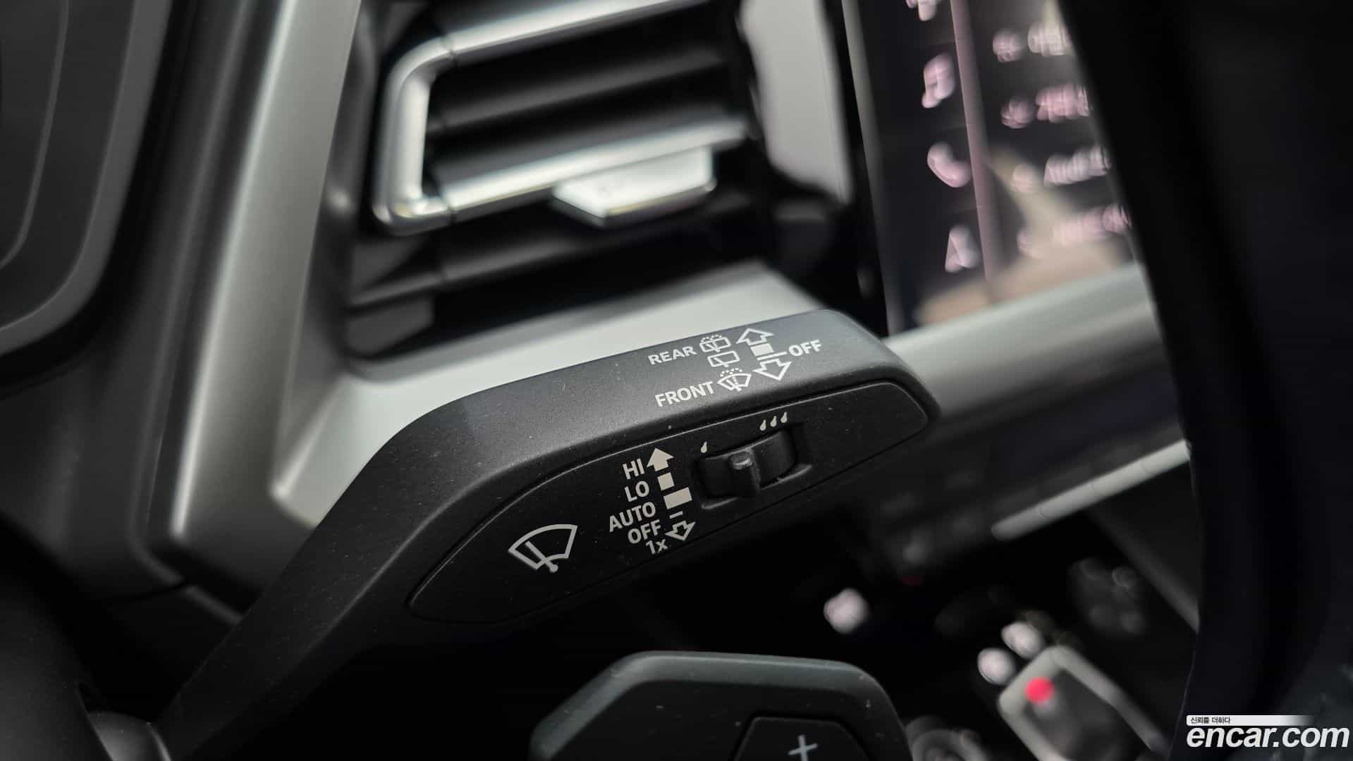 Q4 e-tron Audi 2024.11-OPTION-040