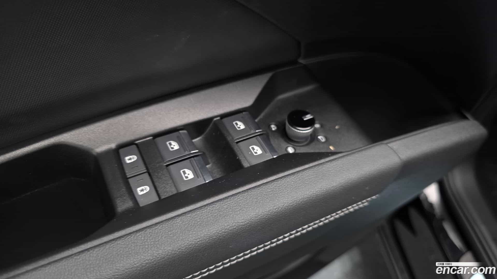 Q4 e-tron Audi 2024.11-OPTION-042
