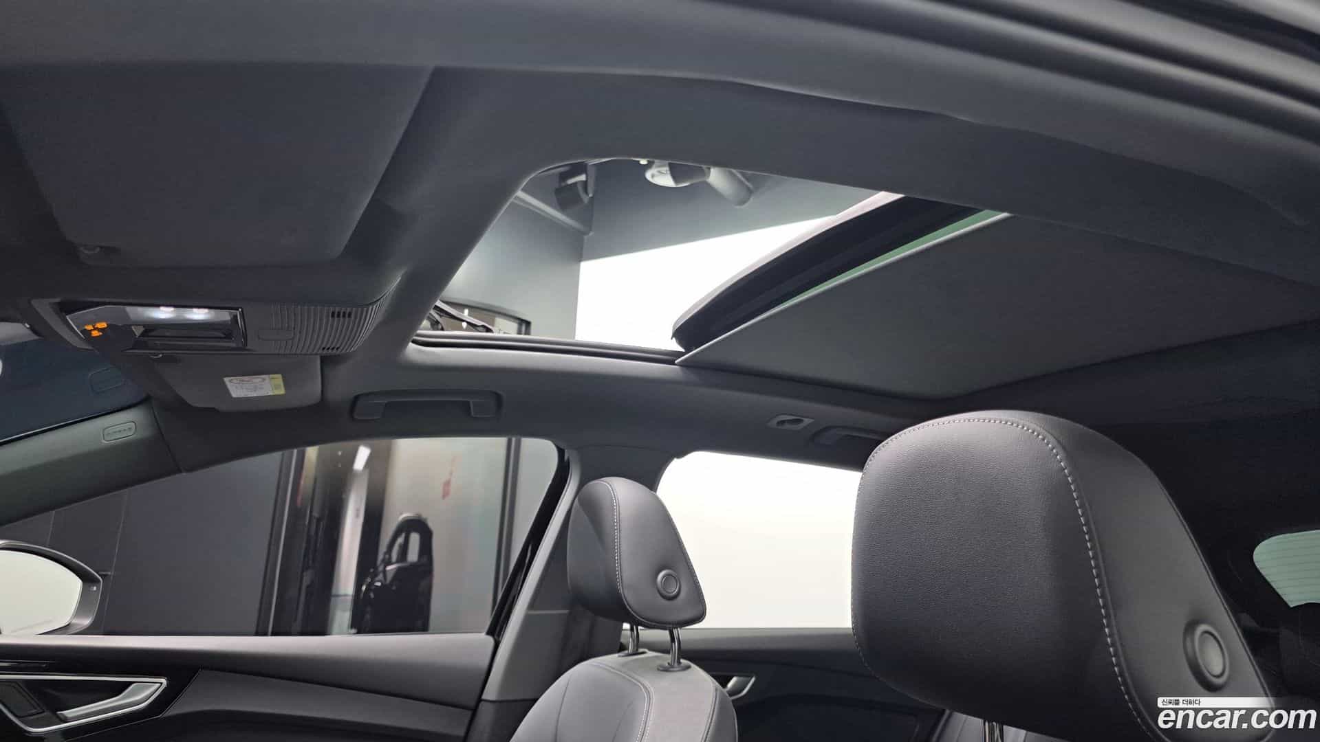 Q4 e-tron Audi 2024.11-OPTION-047