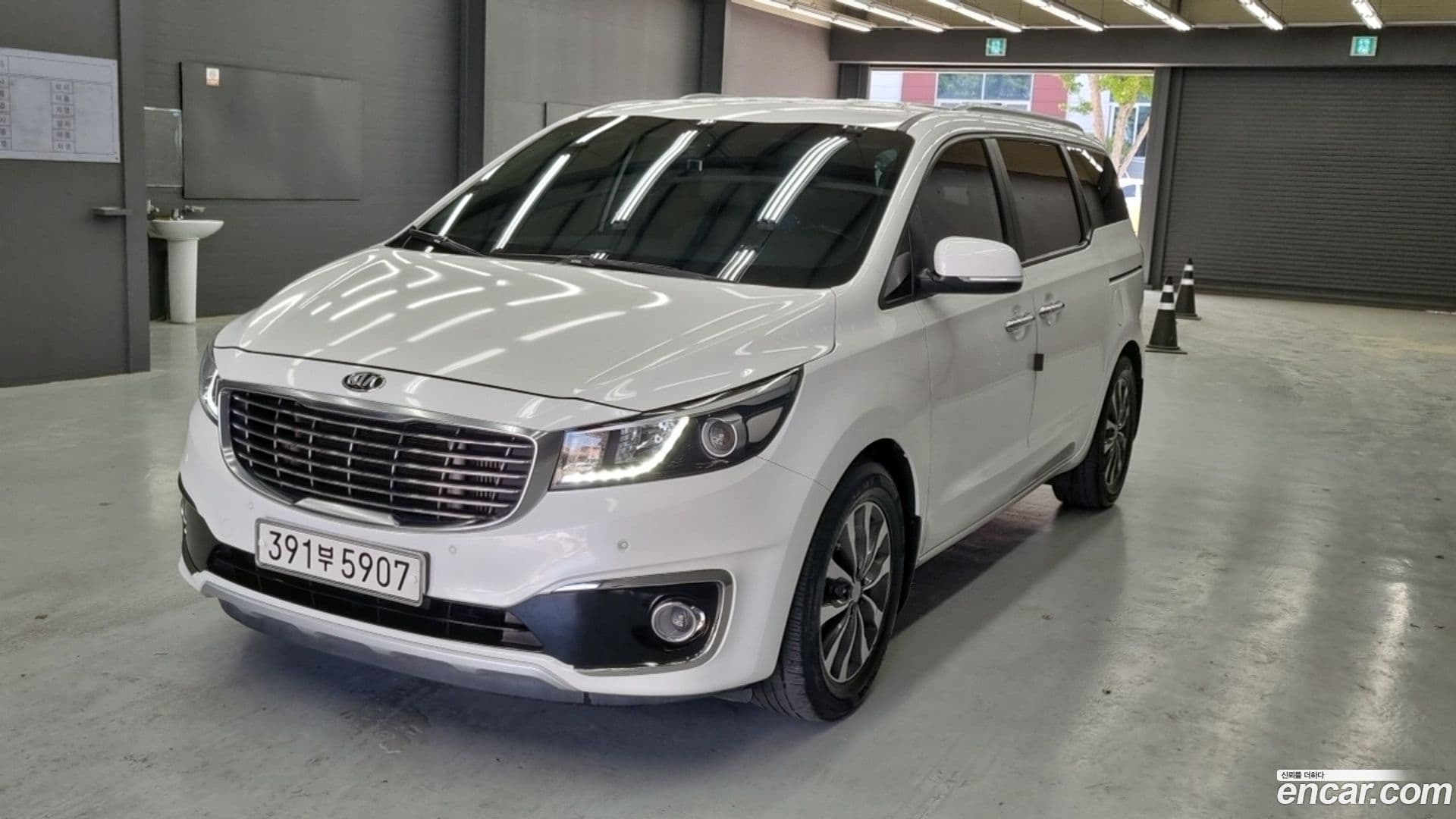 Main__Slider__Photo:Canival Kia 2017.6-0