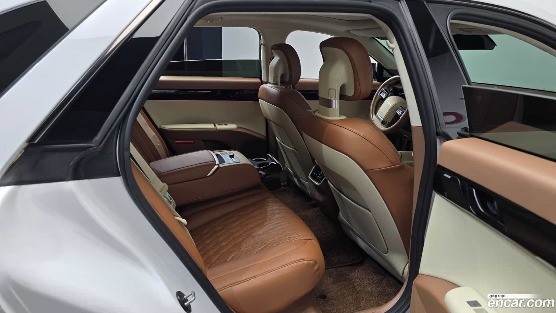 Grandeur Hyundai 2023.5-OPTION-015