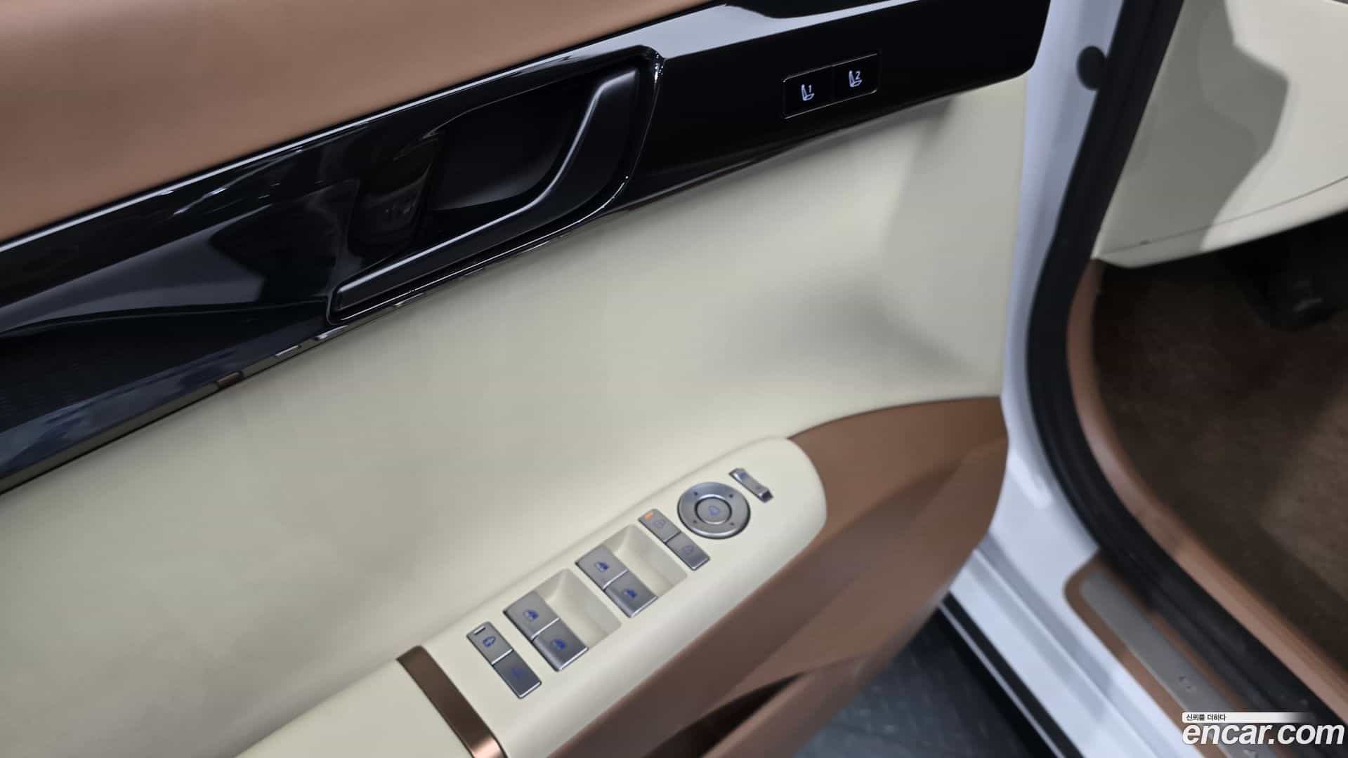 Grandeur Hyundai 2023.5-OPTION-042