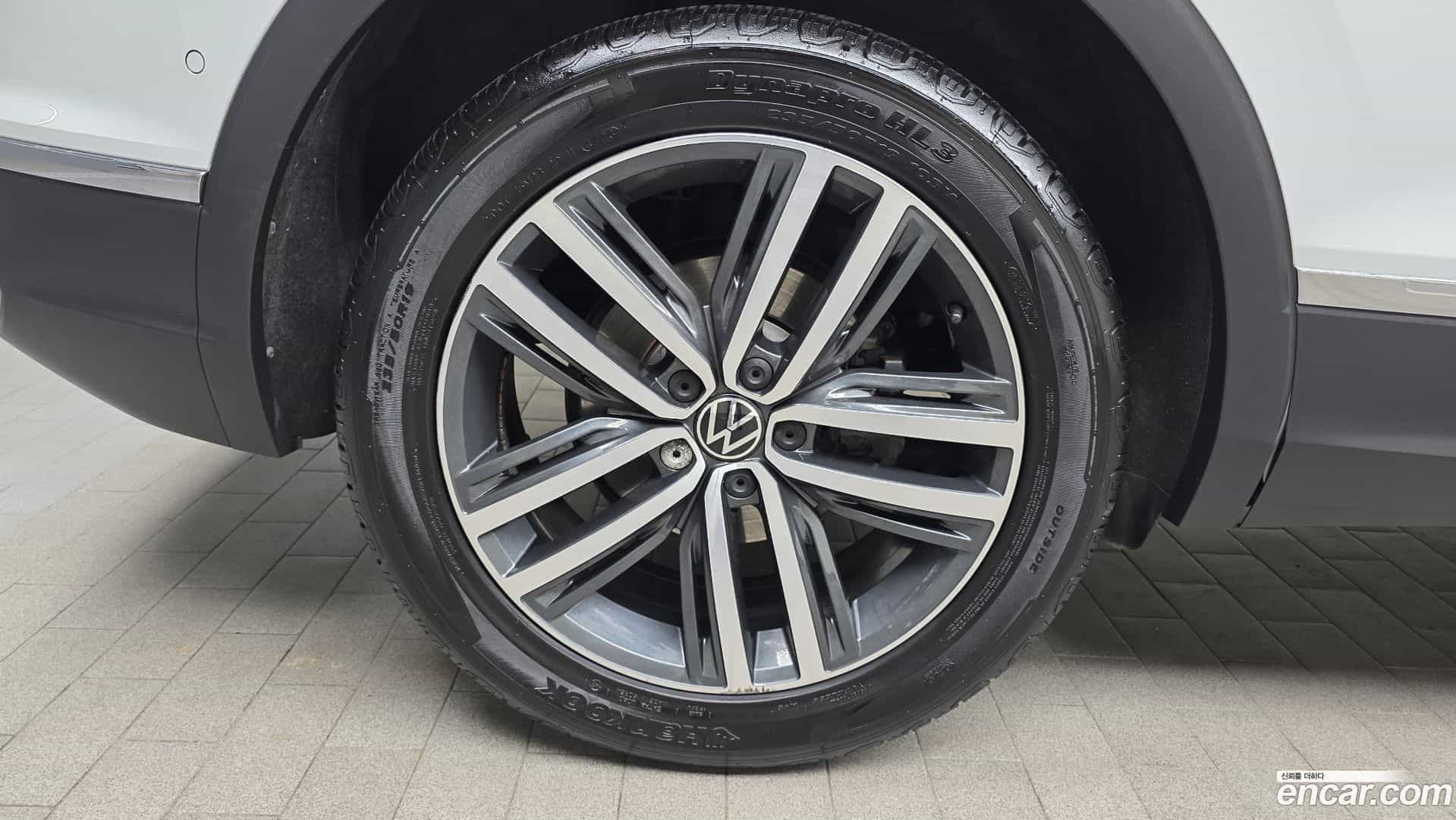 Tiguan Volkswagen 2022.11-OUTER-005