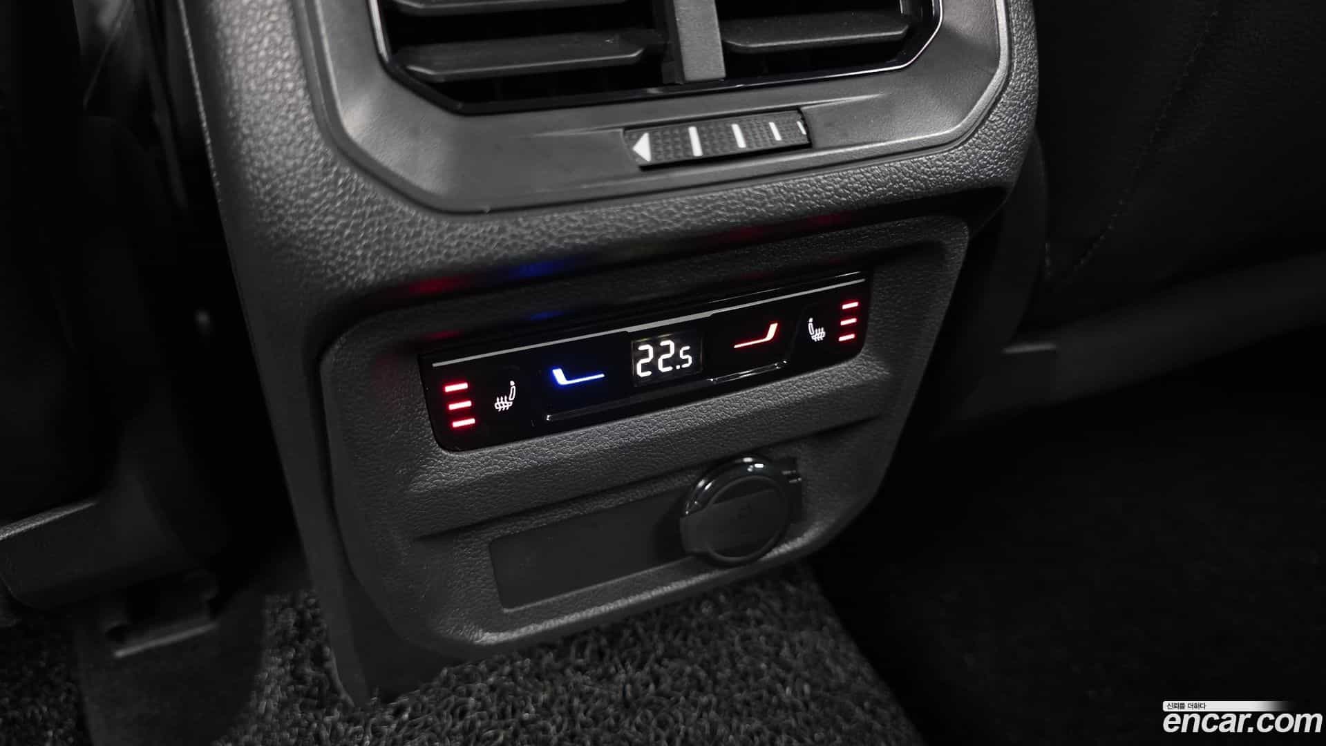 Tiguan Volkswagen 2022.11-OPTION-022