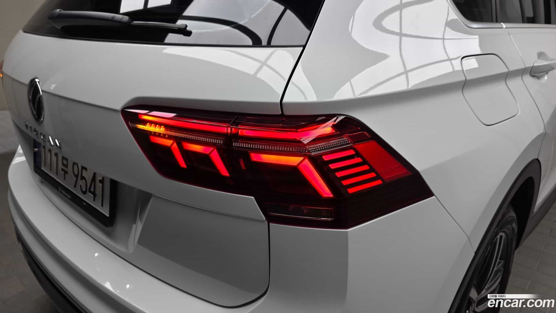 Tiguan Volkswagen 2022.11-OUTER-033