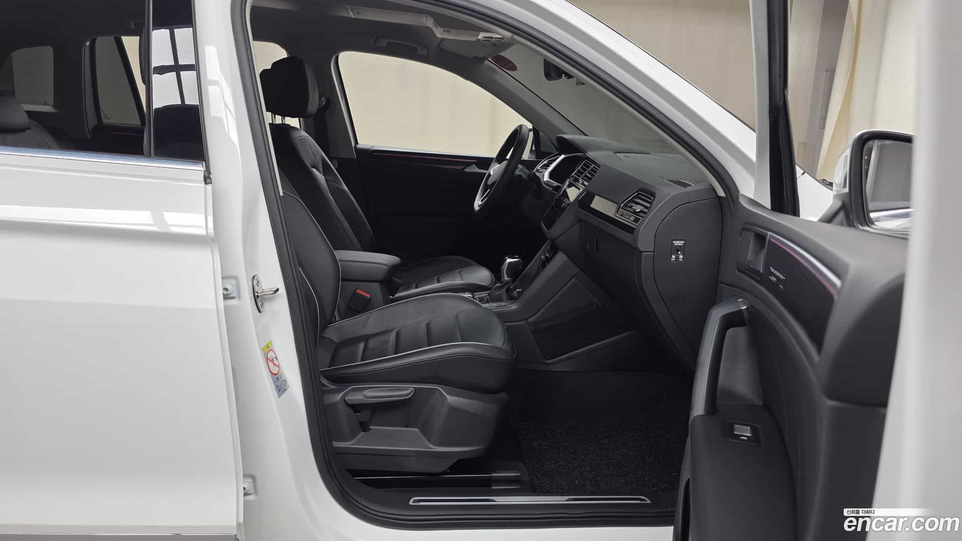 Tiguan Volkswagen 2022.5-OPTION-015