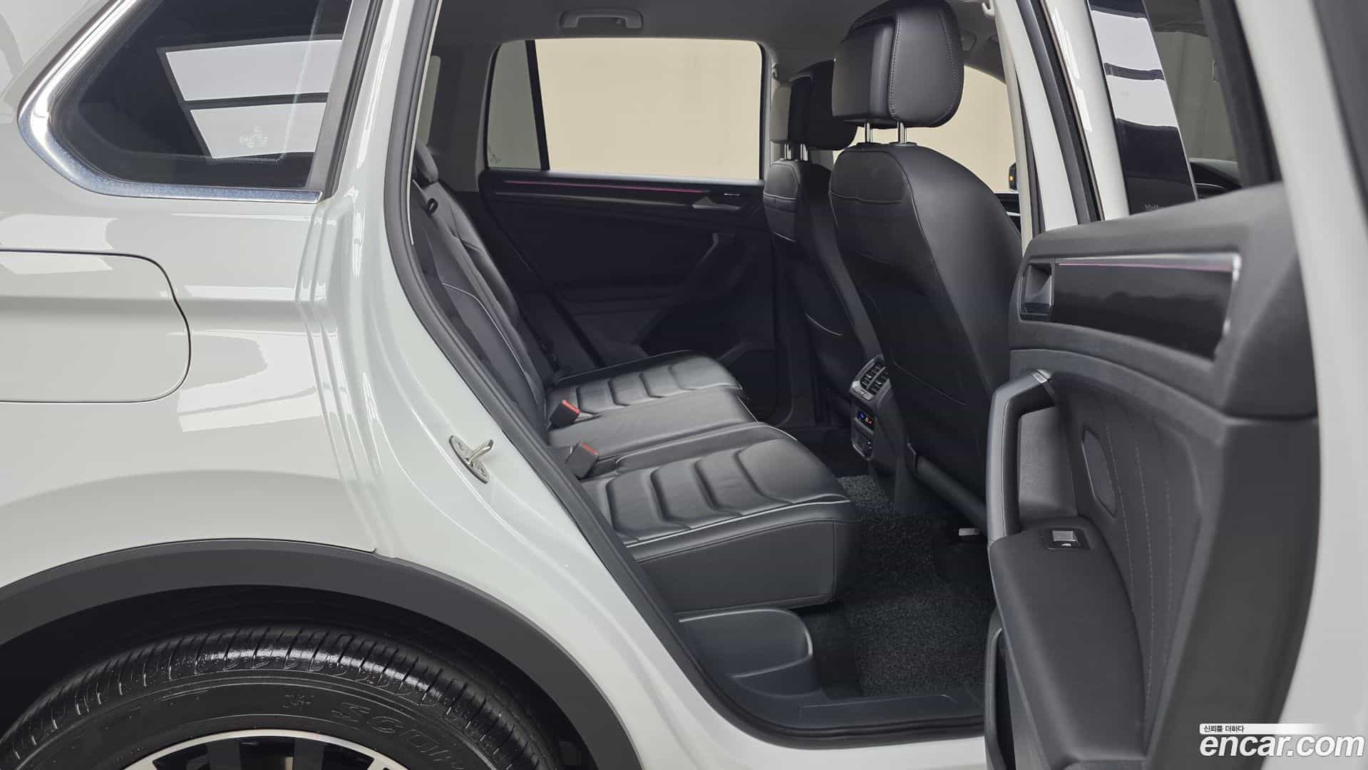 Tiguan Volkswagen 2022.5-OPTION-016