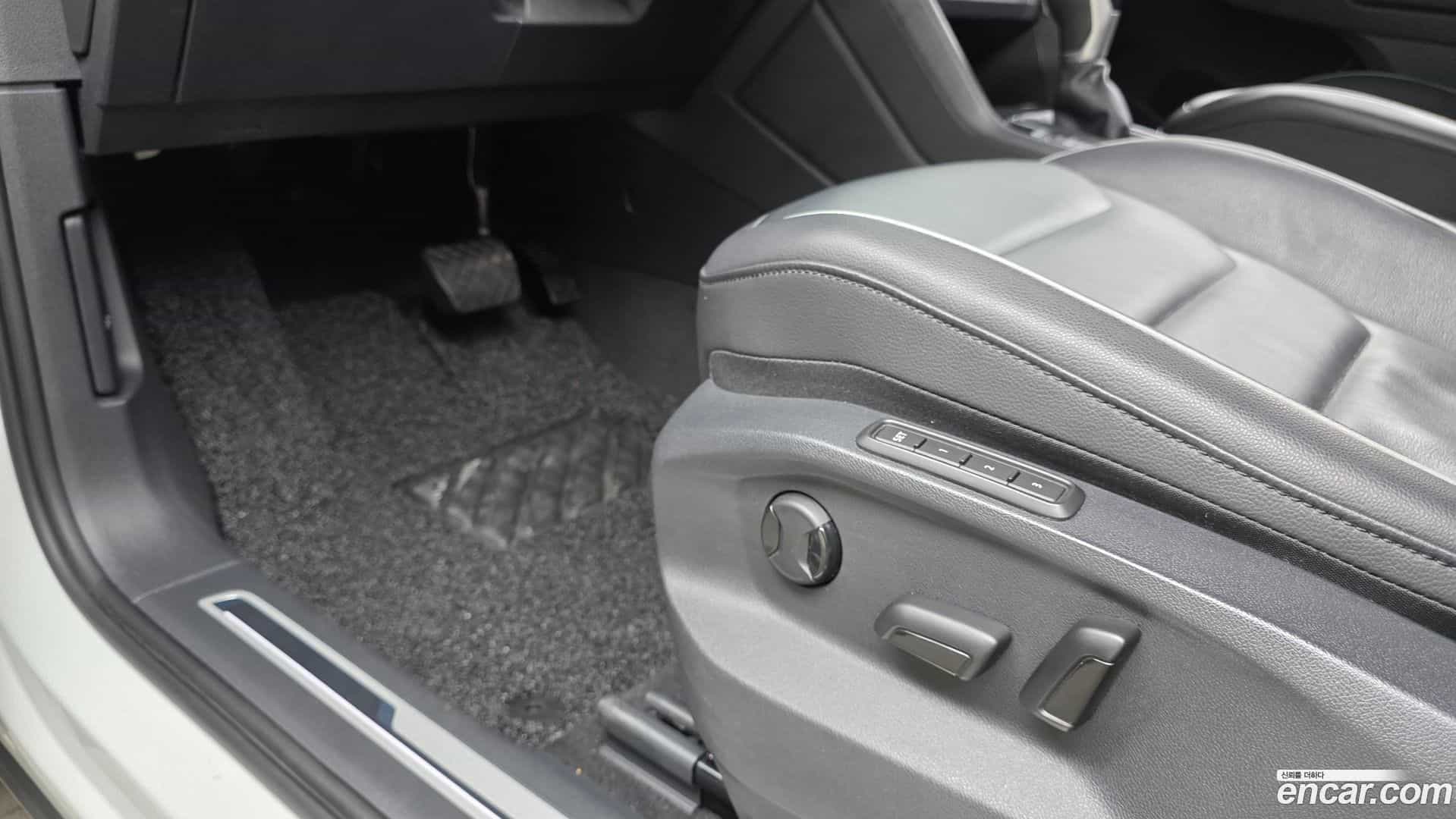 Tiguan Volkswagen 2022.5-OPTION-040