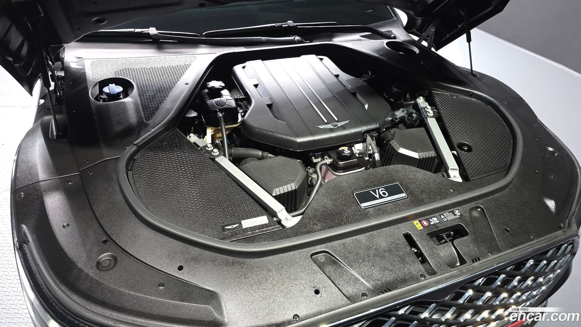 Main__Slider__Photo:G90 Genesis 2023.9-5