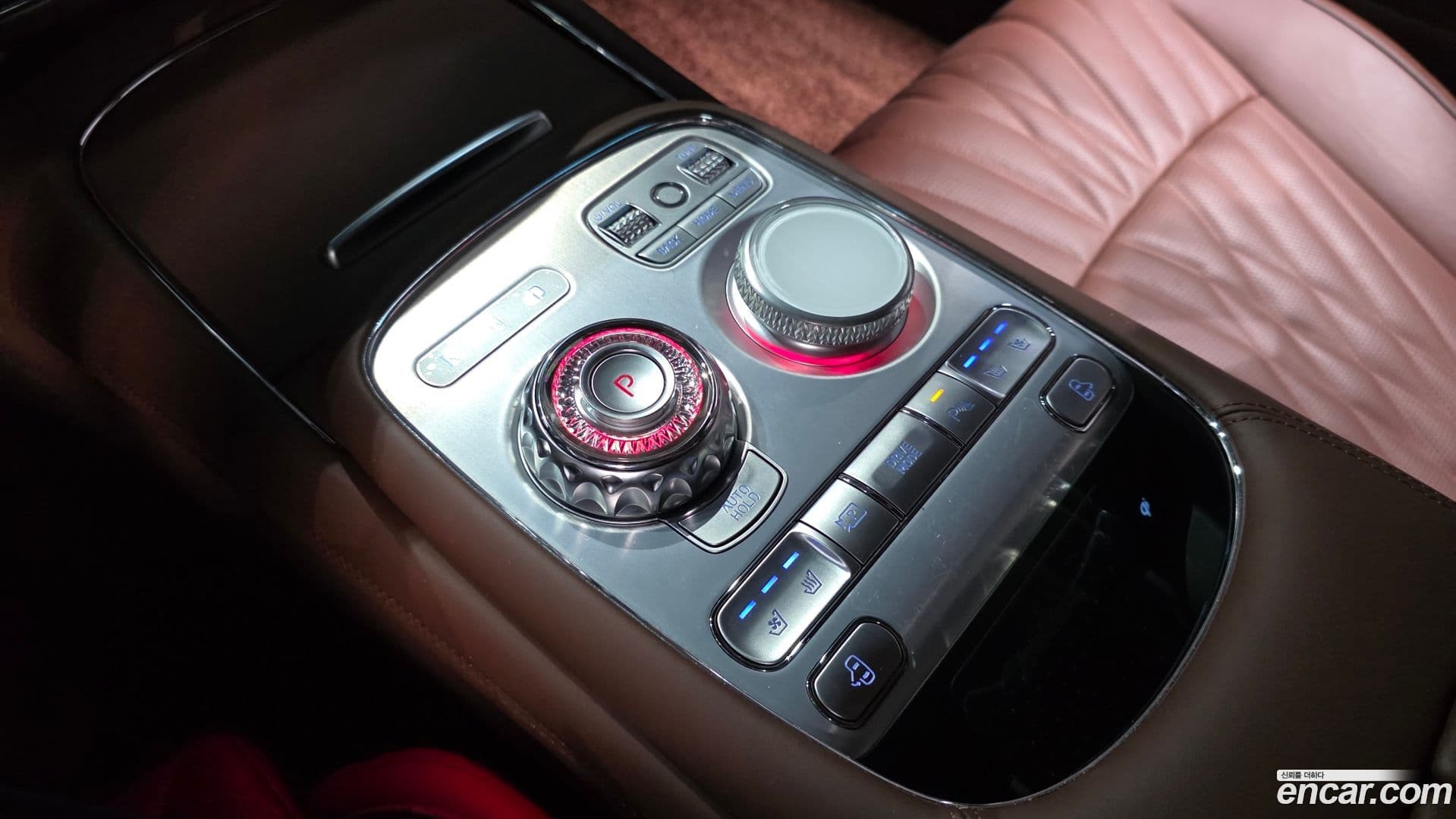 Main__Slider__Photo:G90 Genesis 2023.9-8
