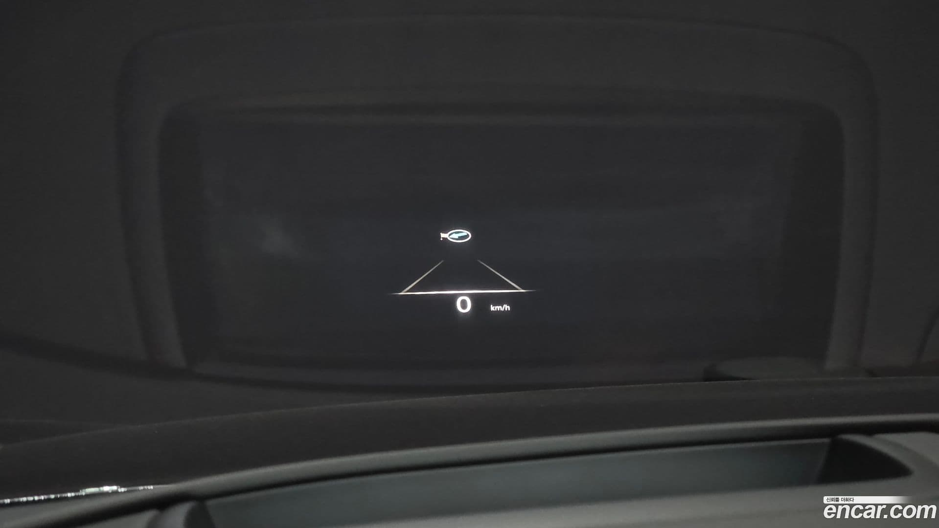 Main__Slider__Photo:G90 Genesis 2023.9-17
