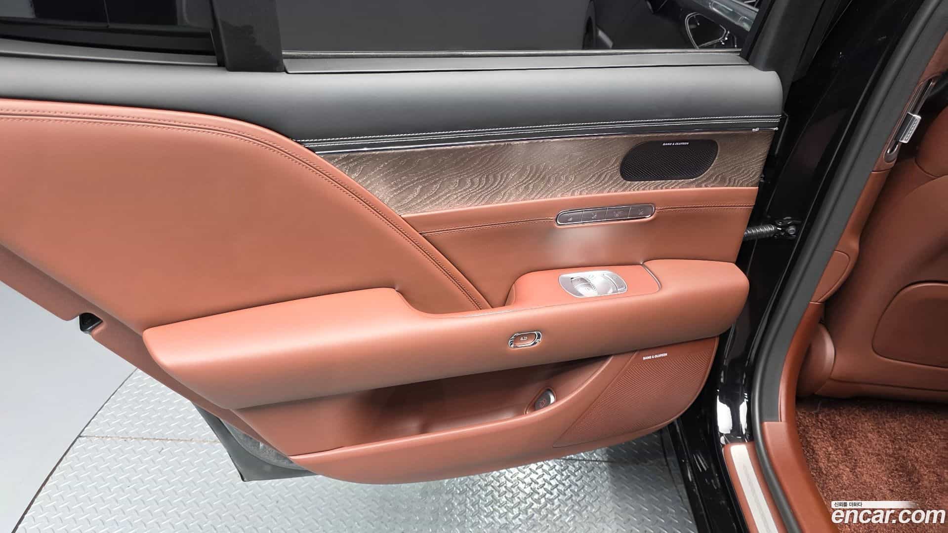 G90 Genesis 2023.9-INNER-035