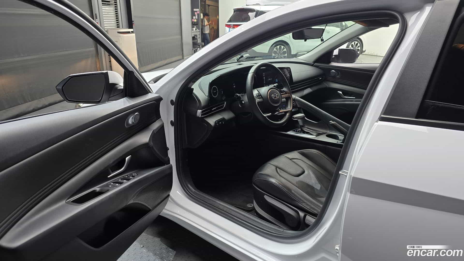 AVANTE Hyundai 2022.8-INNER-010