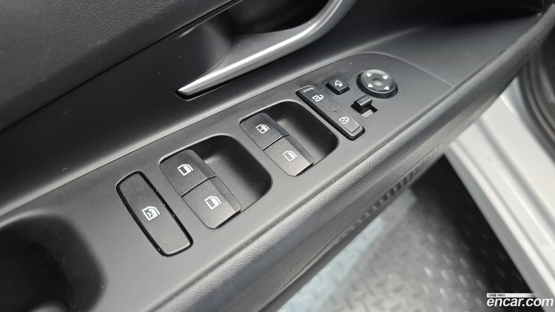 AVANTE Hyundai 2022.8-OPTION-018